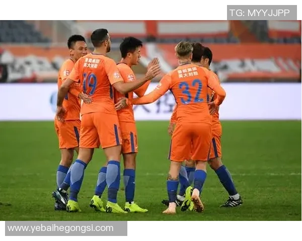 鲁能与中能2013年对决回顾：激情四溢的足球盛宴与精彩瞬间分析